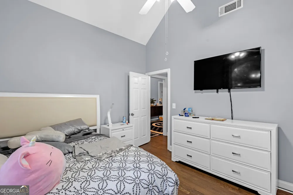 151 Dumar LN Hoschton, GA 30548