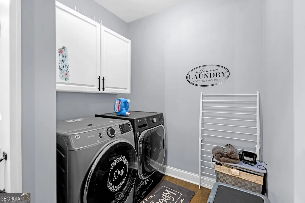151 Dumar LN Hoschton, GA 30548