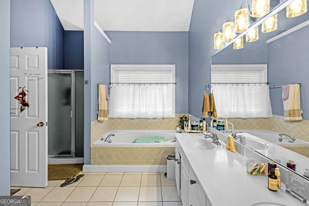 151 Dumar LN Hoschton, GA 30548