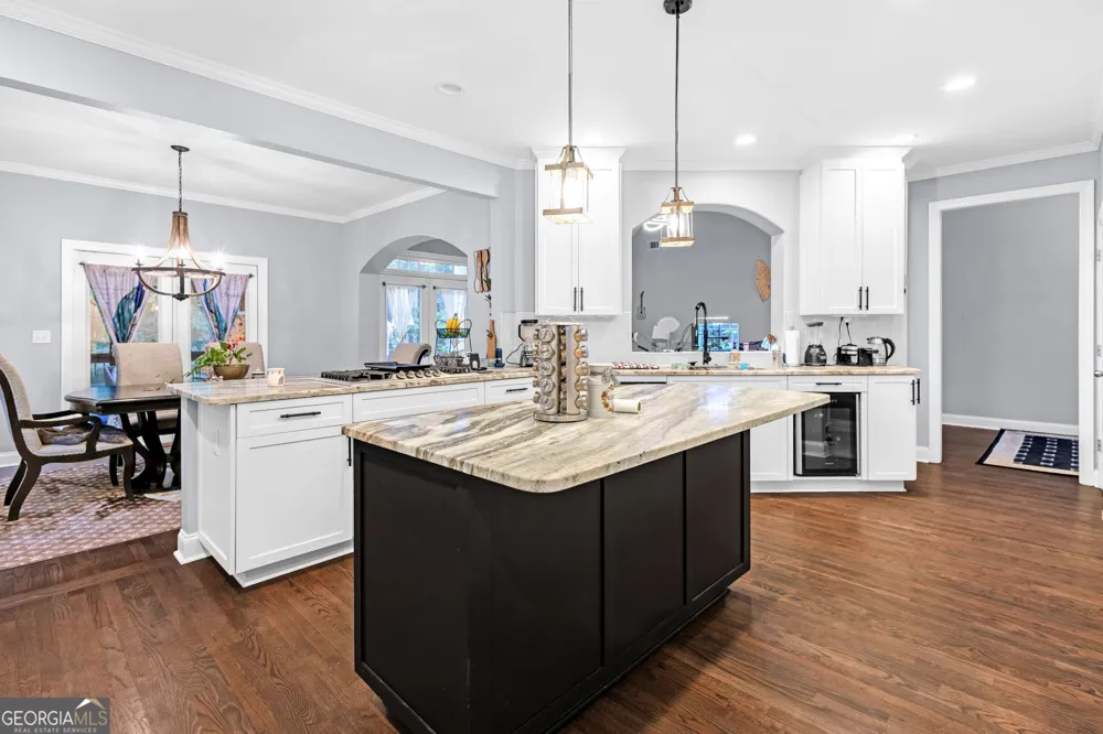 151 Dumar LN Hoschton, GA 30548