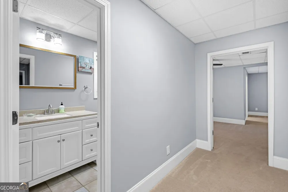 151 Dumar LN Hoschton, GA 30548