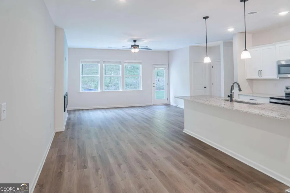 411 Summit View LN Jasper, GA 30143
