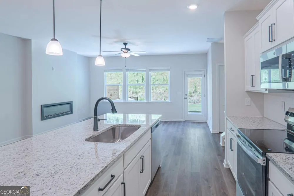 411 Summit View LN Jasper, GA 30143