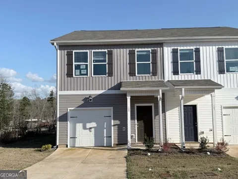 485 Oakwood DR