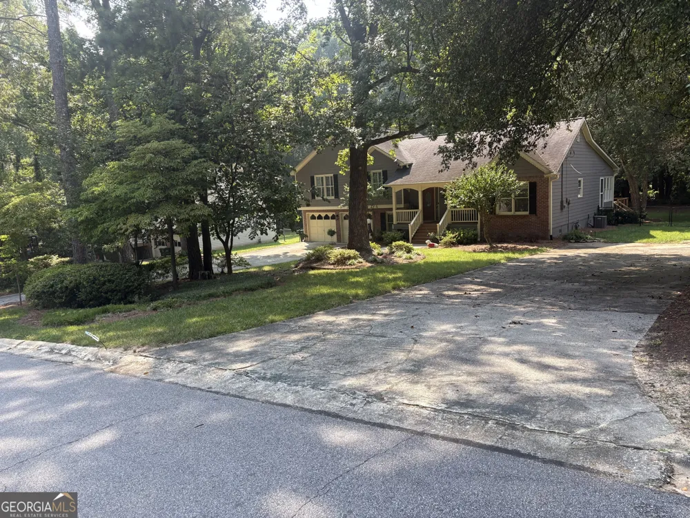 2759 Lanier DR Snellville, GA 30078