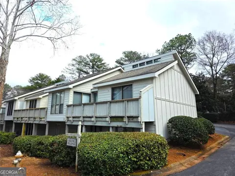 5025 Highland Club DR