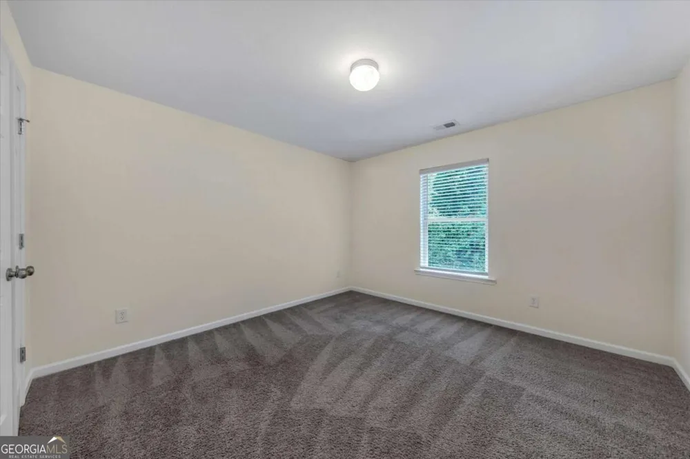 175 Sunset LN Woodstock, GA 30189