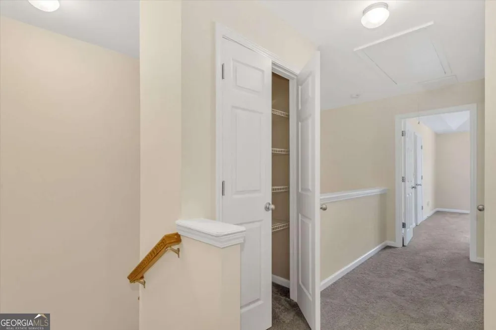 175 Sunset LN Woodstock, GA 30189