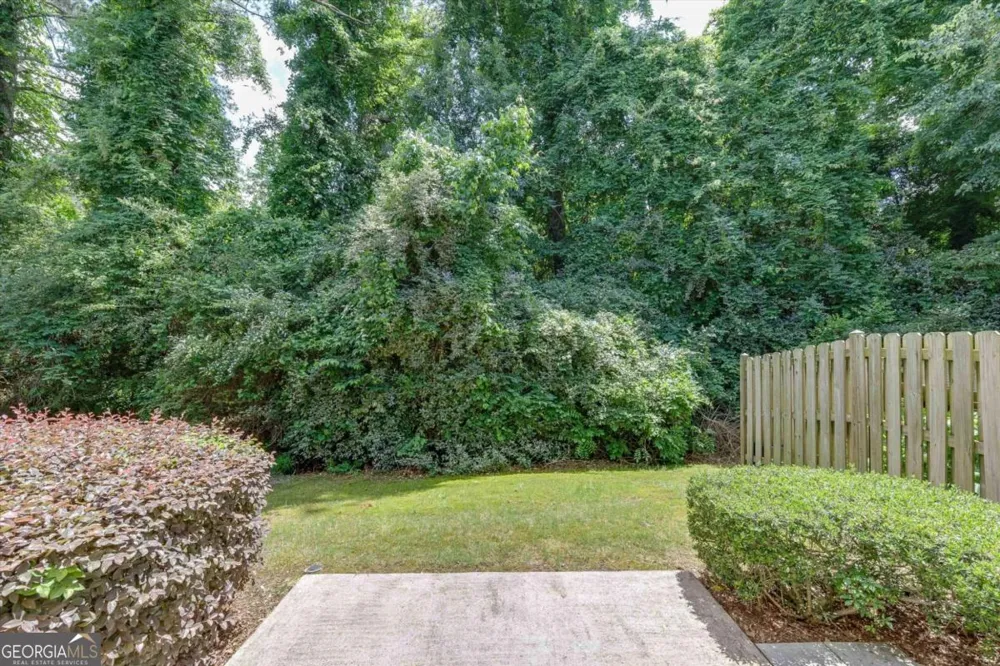 175 Sunset LN Woodstock, GA 30189