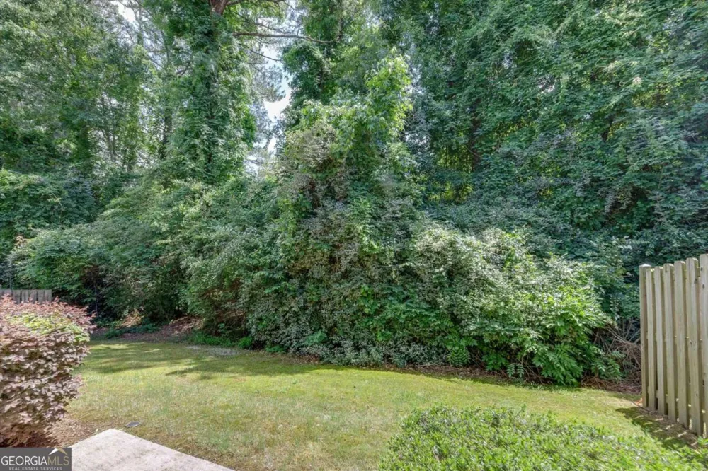 175 Sunset LN Woodstock, GA 30189