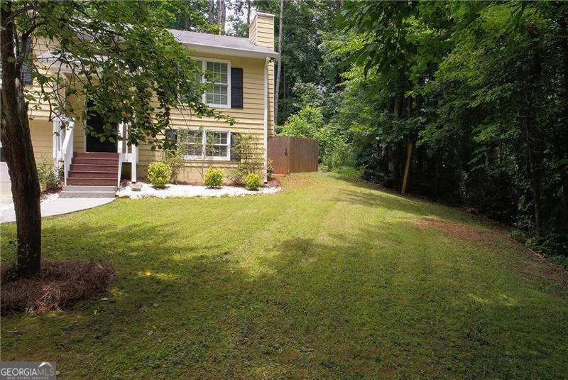127 Angela LN Dallas, GA 30132