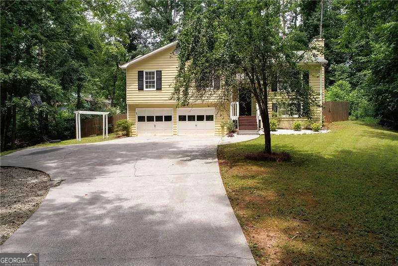 127 Angela LN Dallas, GA 30132