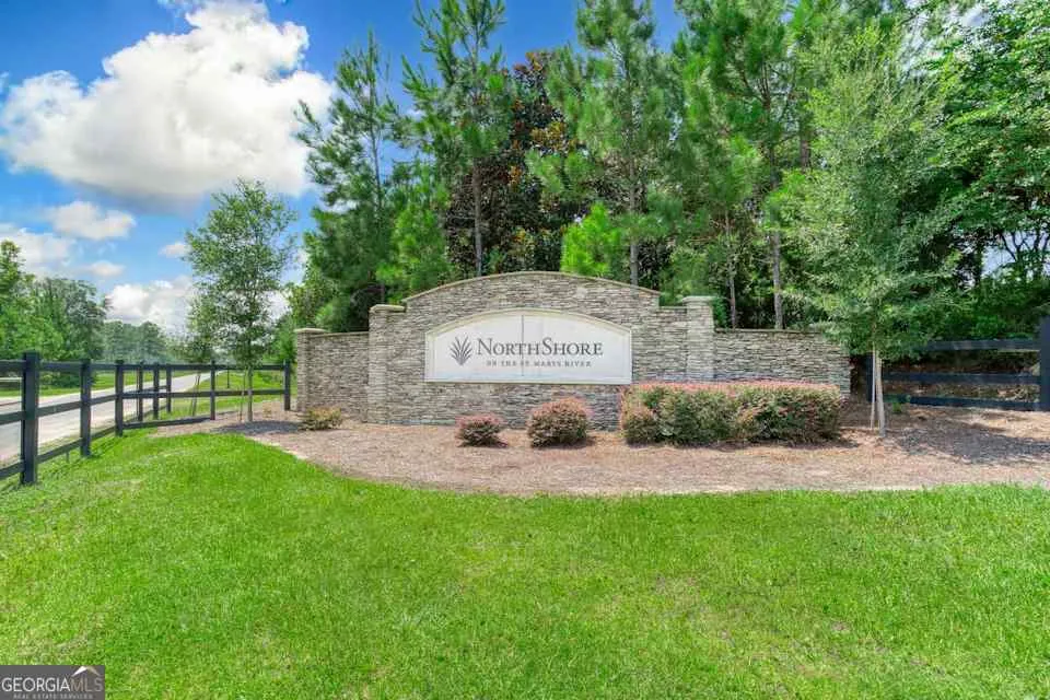 400 Shoreline DR Kingsland, GA 31548