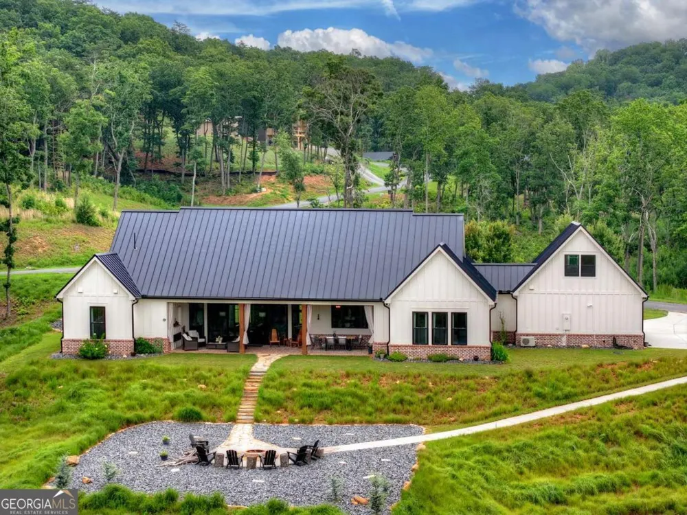 624 High Summit DR Talking Rock, GA 30175