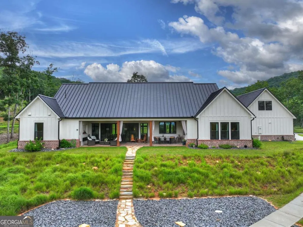 624 High Summit DR Talking Rock, GA 30175