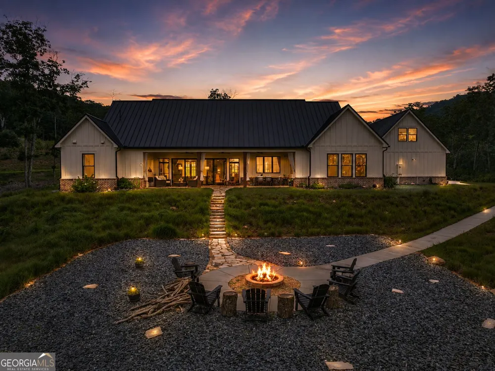 624 High Summit DR Talking Rock, GA 30175