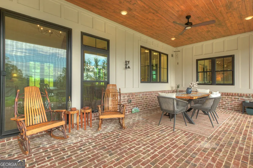 624 High Summit DR Talking Rock, GA 30175