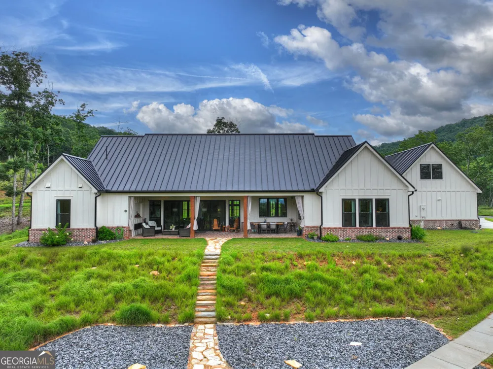 624 High Summit DR Talking Rock, GA 30175