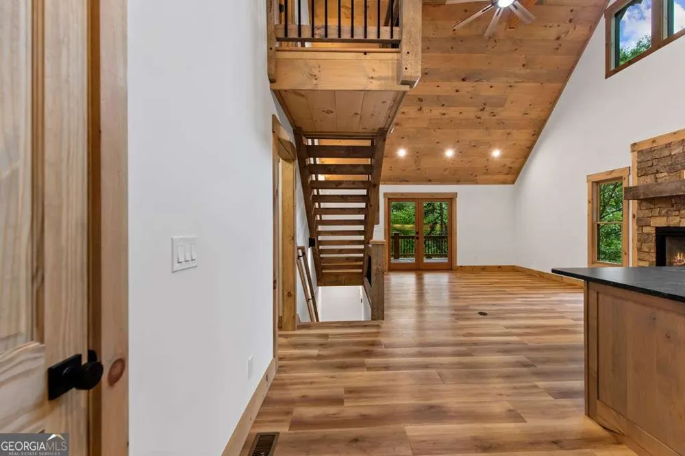 144 Highlands Gap Mineral Bluff, GA 30559
