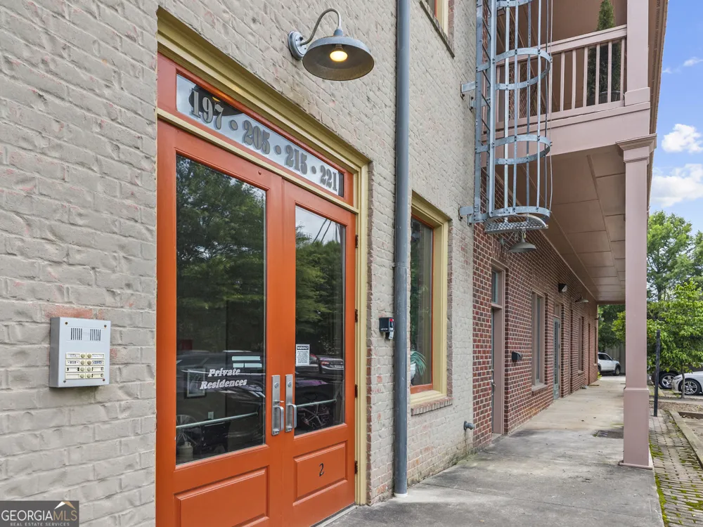 221 W Jefferson ST Madison, GA 30650