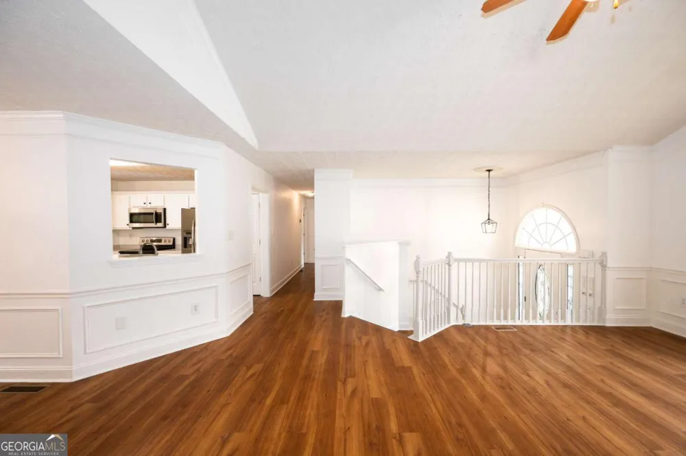 6532 Sundial AVE Flowery Branch, GA 30542
