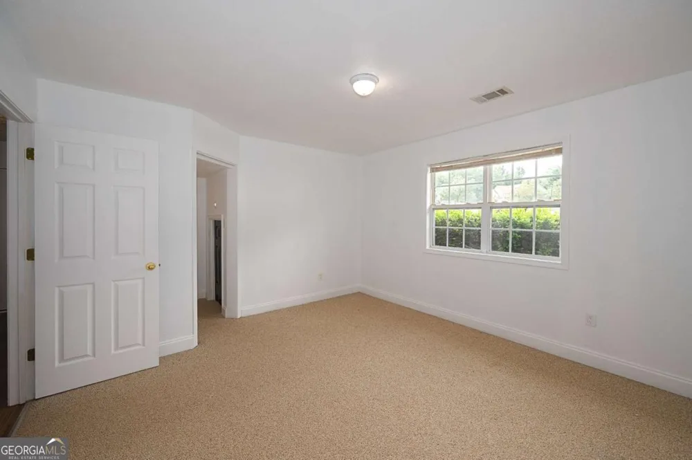 6532 Sundial AVE Flowery Branch, GA 30542