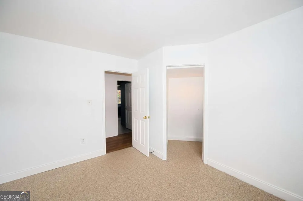 6532 Sundial AVE Flowery Branch, GA 30542