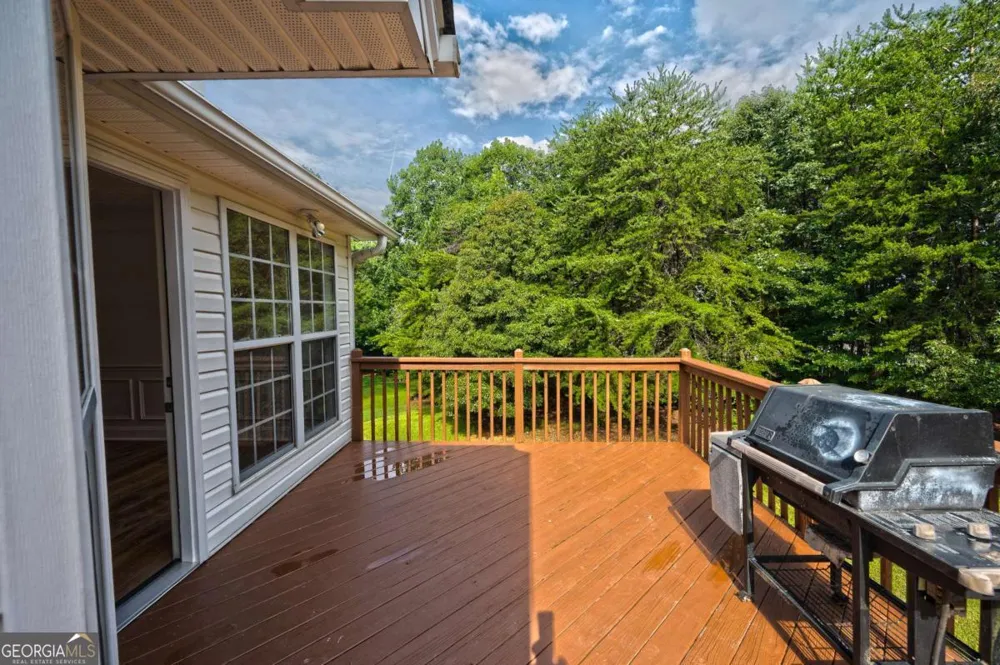 6532 Sundial AVE Flowery Branch, GA 30542
