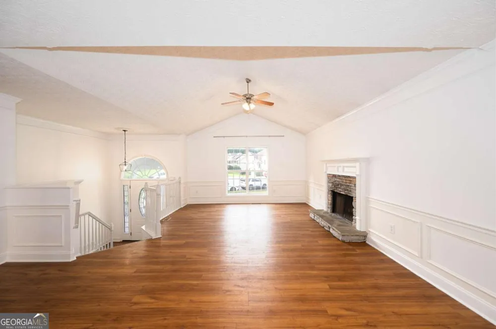 6532 Sundial AVE Flowery Branch, GA 30542