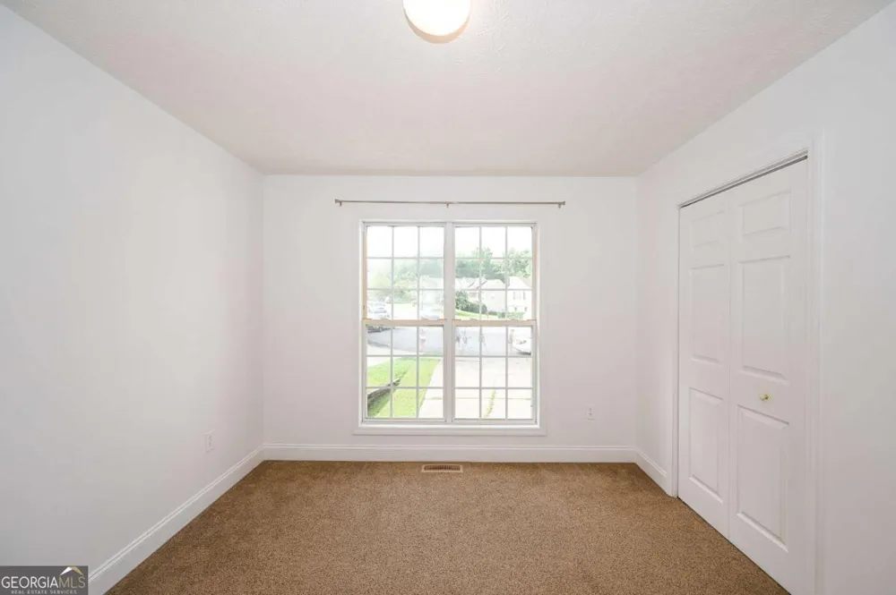 6532 Sundial AVE Flowery Branch, GA 30542