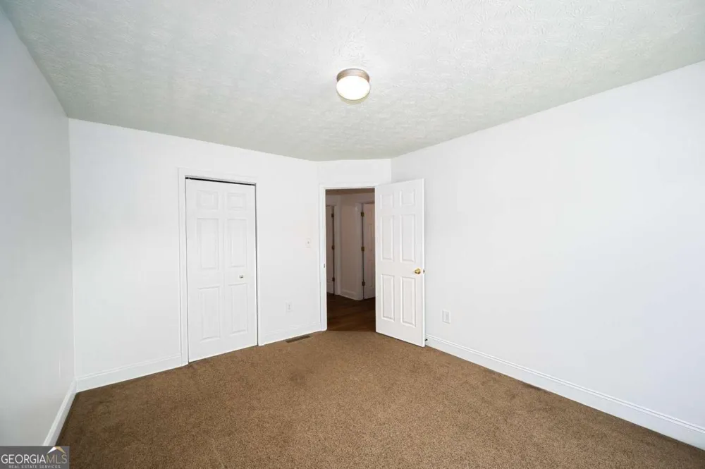 6532 Sundial AVE Flowery Branch, GA 30542