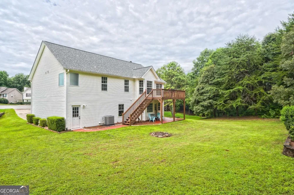 6532 Sundial AVE Flowery Branch, GA 30542