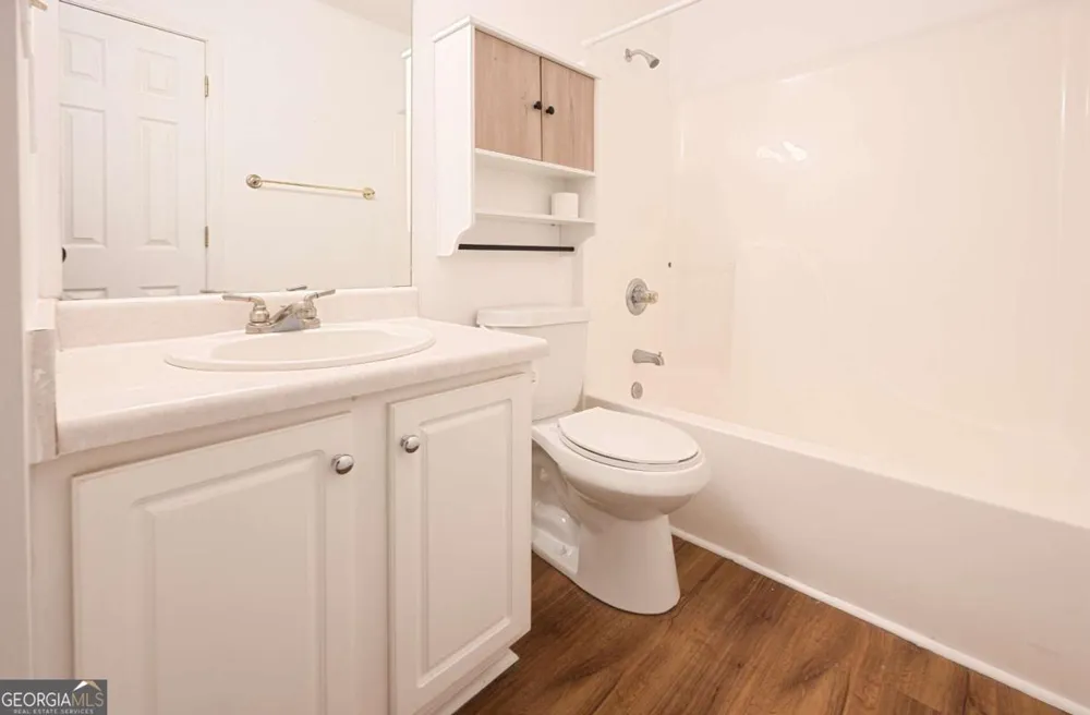 6532 Sundial AVE Flowery Branch, GA 30542