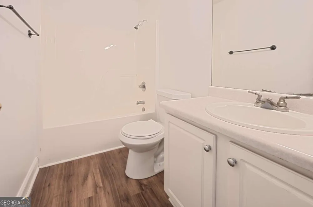 6532 Sundial AVE Flowery Branch, GA 30542