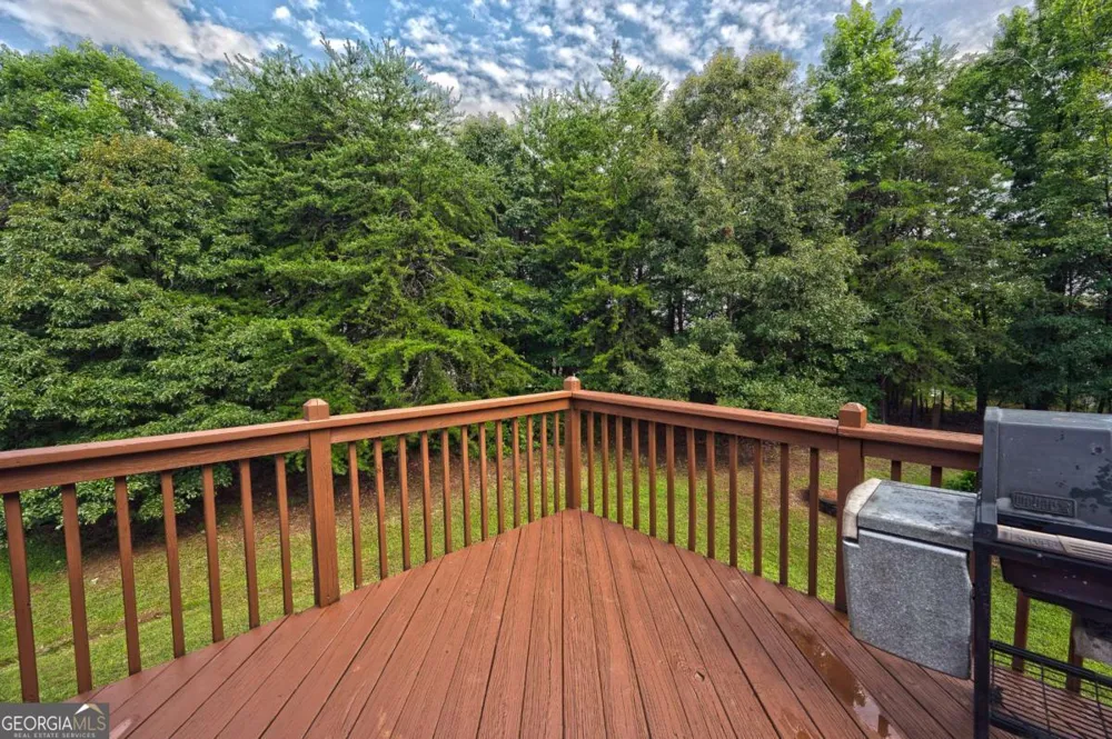 6532 Sundial AVE Flowery Branch, GA 30542