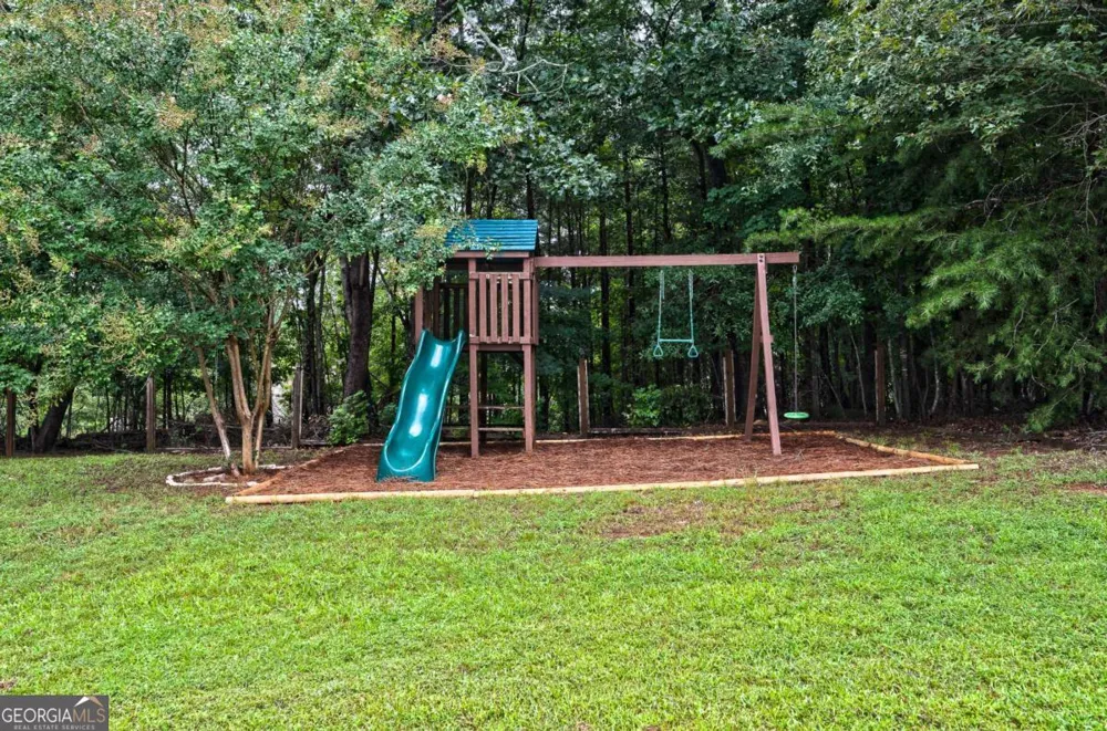 6532 Sundial AVE Flowery Branch, GA 30542