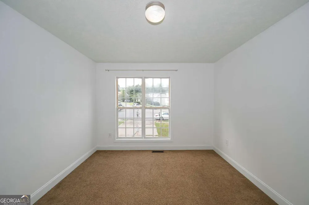 6532 Sundial AVE Flowery Branch, GA 30542