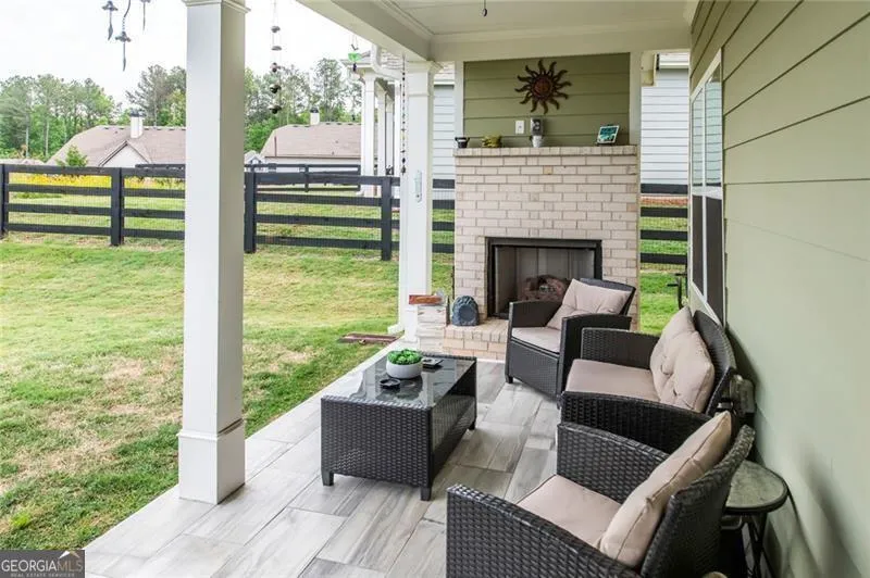 98 Heritage Pointe DR Villa Rica, GA 30180