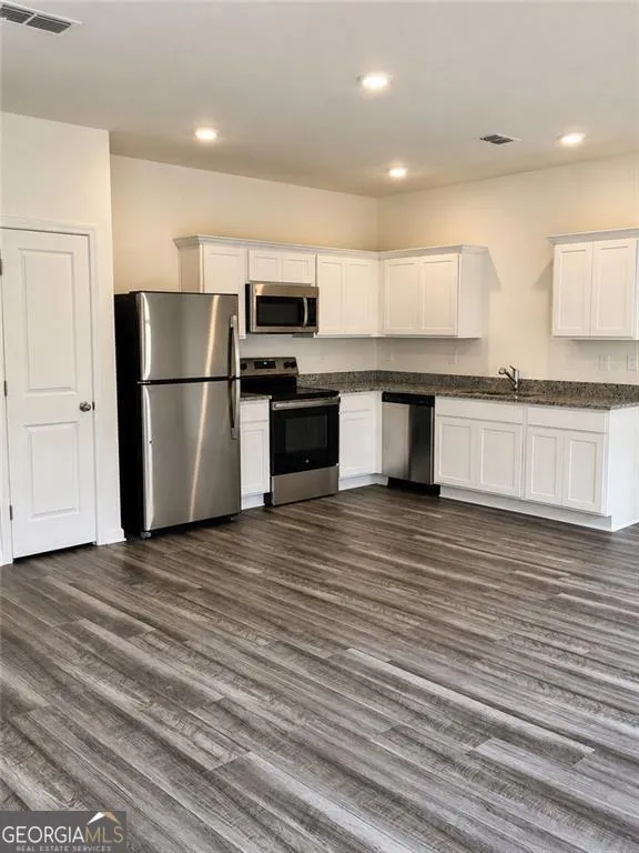 64 Padley DR Winder, GA 30680