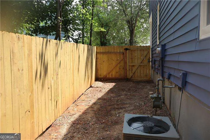 1161 Ridgecrest LN SE Smyrna, GA 30080