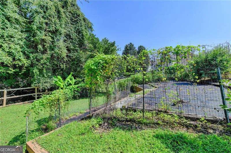 220 Nichols DR Suwanee, GA 30024