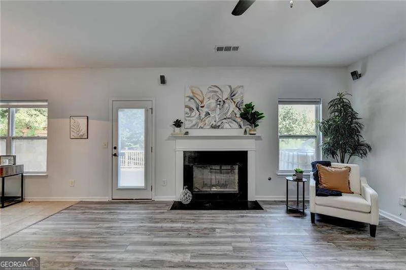 220 Nichols DR Suwanee, GA 30024