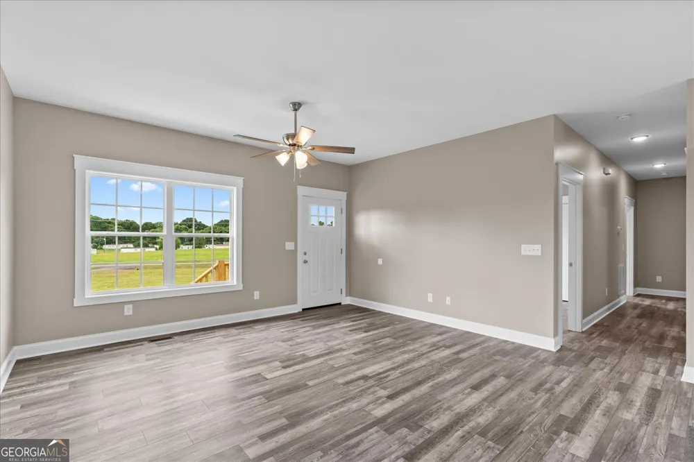 2442 SW Brown Bridge RD Dalton, GA 30721