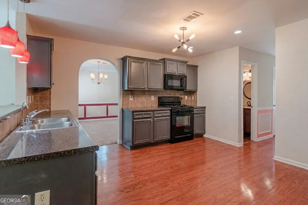 7377 Spoleto LOOP Fairburn, GA 30213