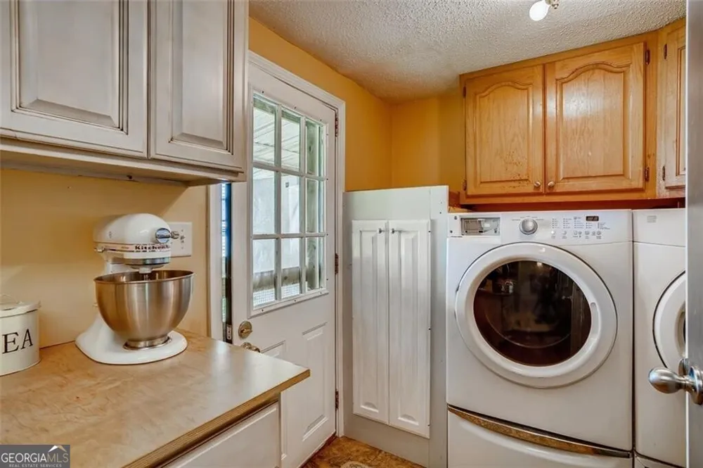 3397 Knox Bridge HWY Canton, GA 30114