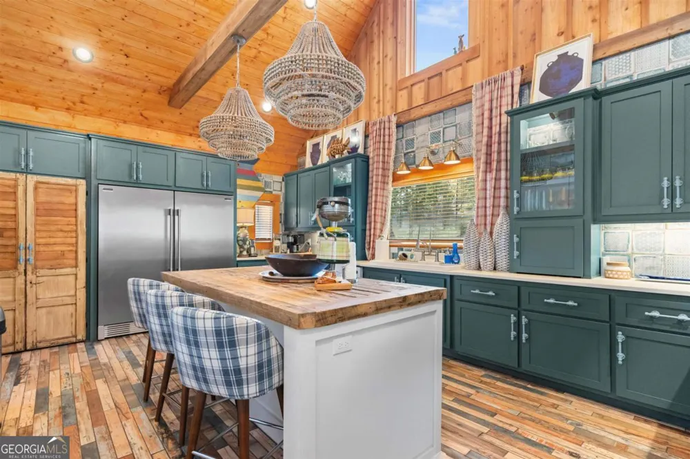 125 Rock Island LN Eatonton, GA 31024