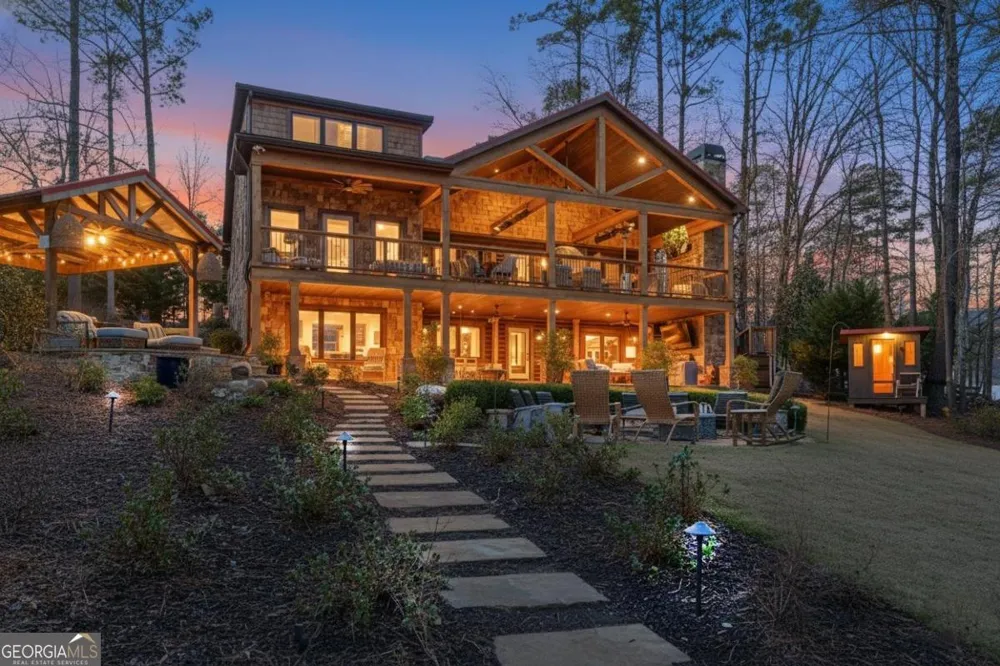 125 Rock Island LN Eatonton, GA 31024