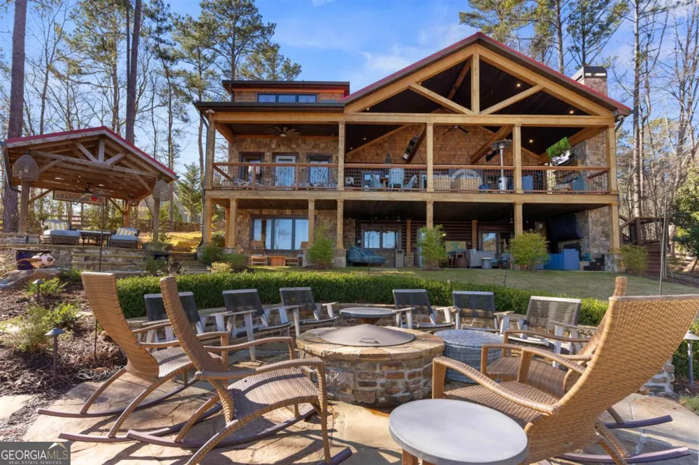125 Rock Island LN Eatonton, GA 31024