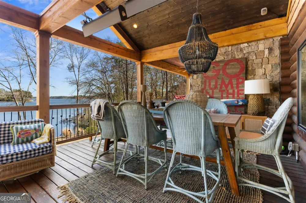 125 Rock Island LN Eatonton, GA 31024