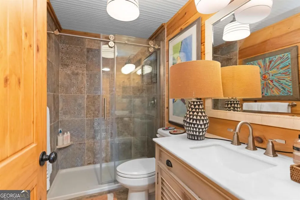 125 Rock Island LN Eatonton, GA 31024